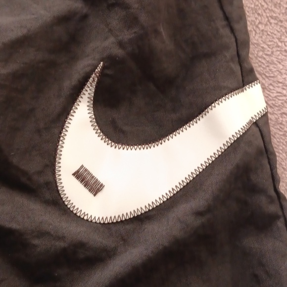 Nike Shorts Large Womens Swoosh Woven Loose Fit High Rise Black RSP: $50 - Picture 2 of 6